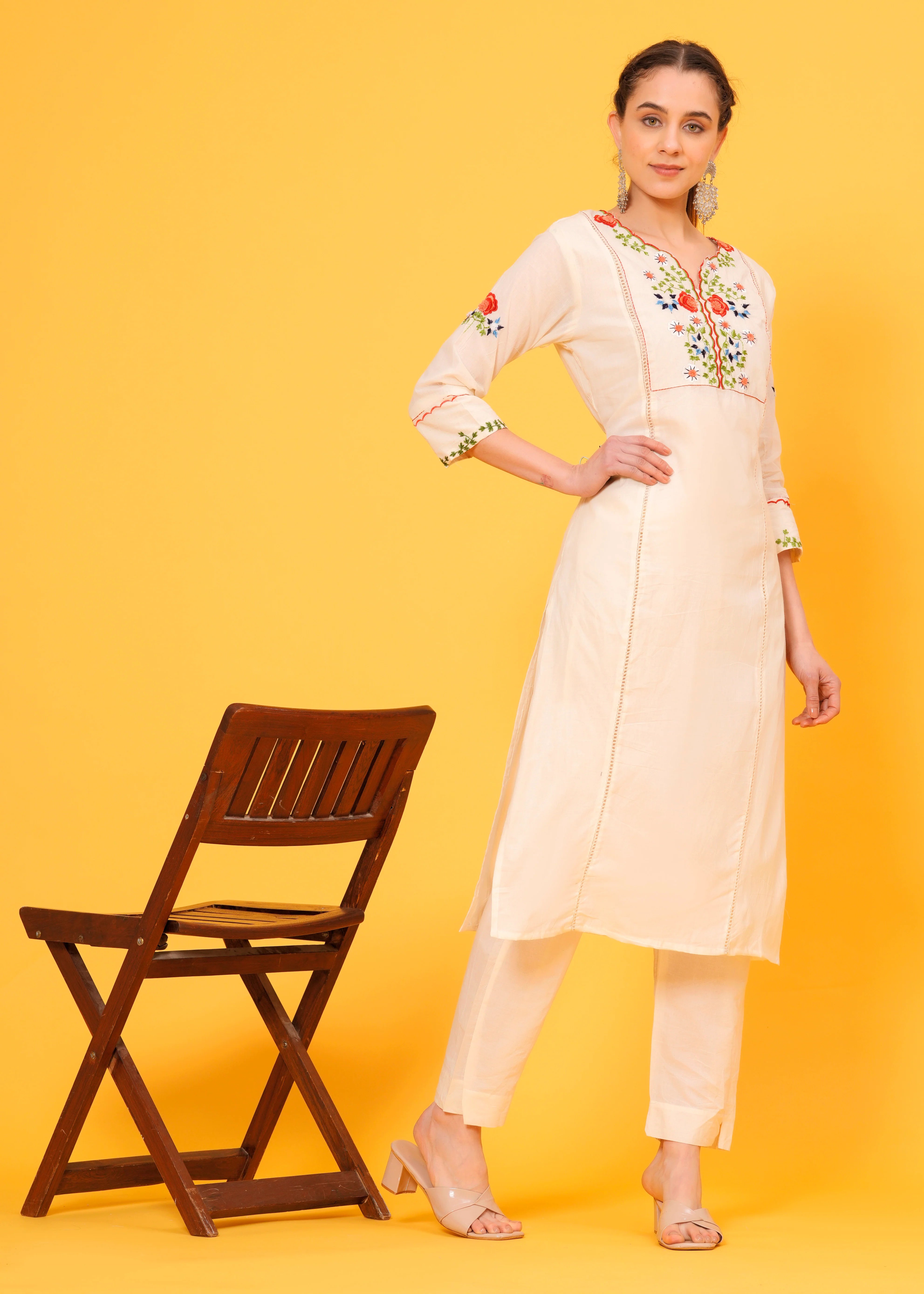 Embroidered Off White Cotton Kurta And Pant Set